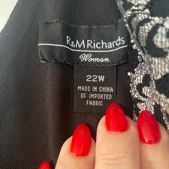 Beautiful Black and Lace Cocktail Dress 💋 NWOT - Picture 3 of 4